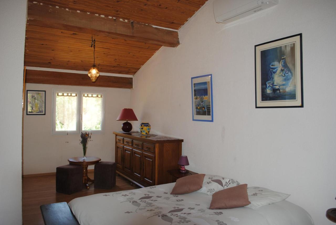 Chez Yvette , C'Est Chouette!! Bed & Breakfast Carcassonne Exterior photo